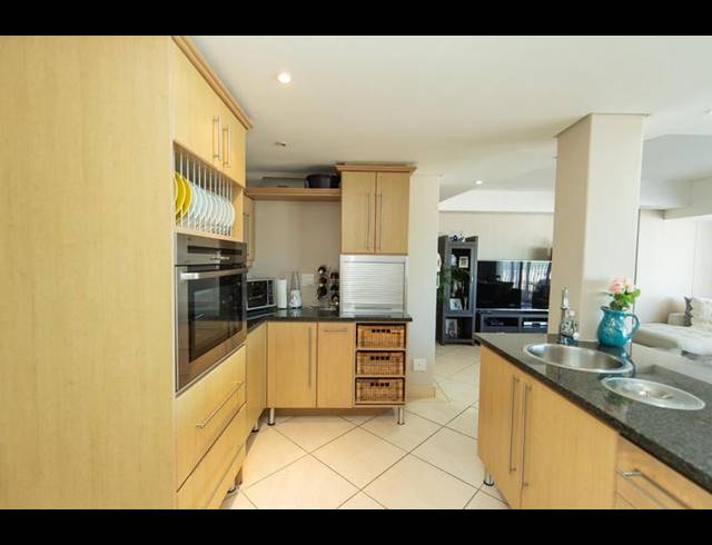 4 BEDROOM APARTMENT FOR SALE IN BROOKES HILL